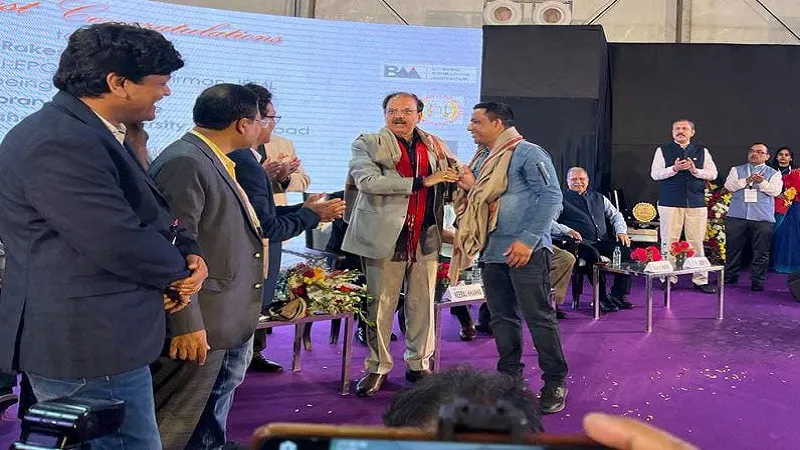 मुरादाबाद: शहर के नोमान मंसूरी को एक्सपो मार्ट में मिला सम्मान