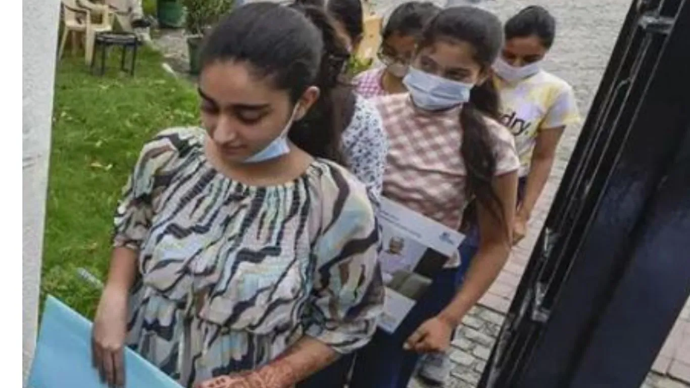 रामनगरः इंटर में 1471, हाईस्कूल में 90 परीक्षार्थी रहे अनुपस्थित 