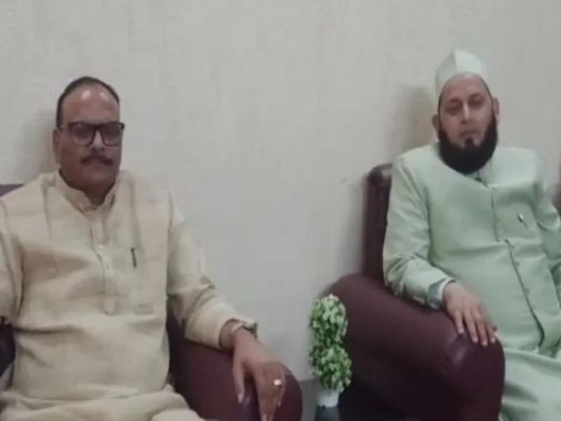 लखनऊ: डिप्टी CM ब्रजेश पाठक ने की फरंगी महली से मुलाकात, होली और शबे बरात को लेकर हुई चर्चा