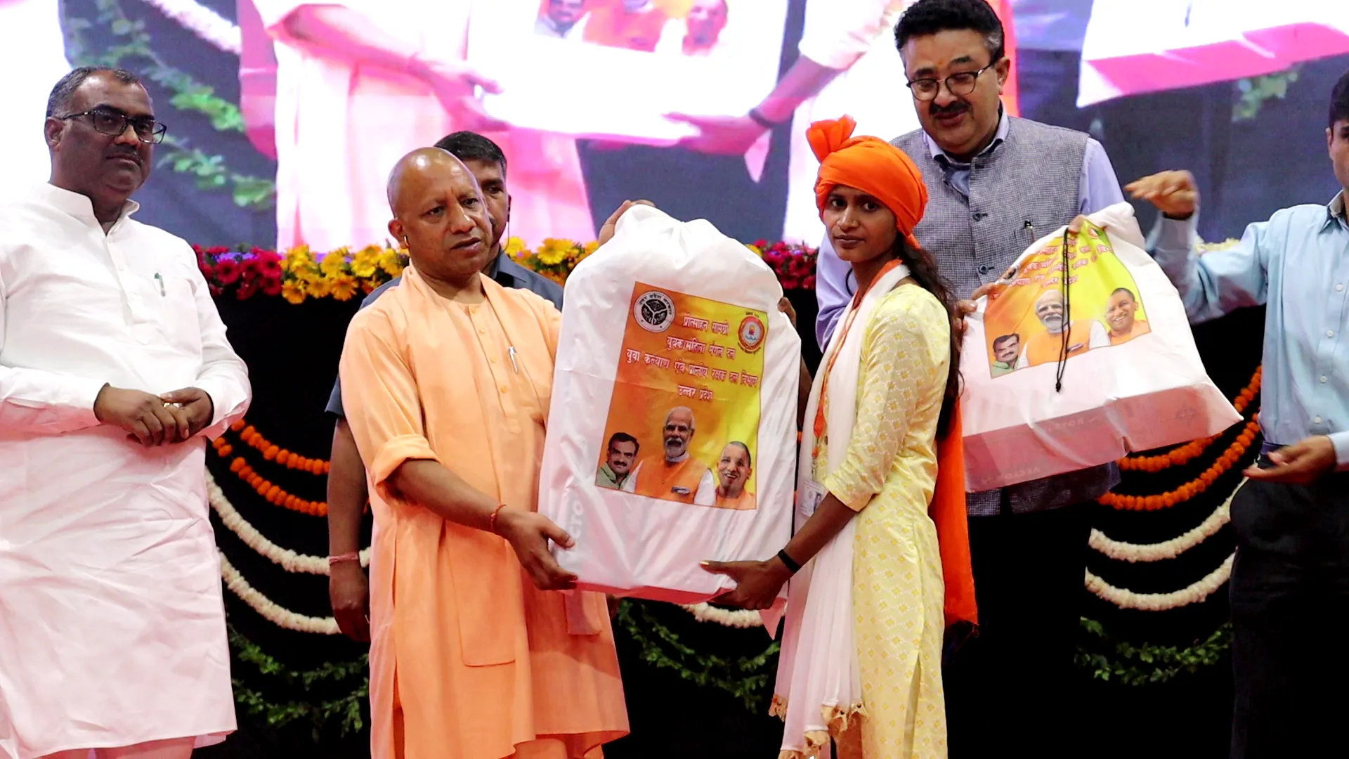 vlcsnap-2023-03-20-19h51m38s105