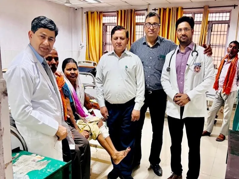 लखनऊ: रक्त कैंसर संक्रमित बुजुर्ग महिला के जांघ का ऑपरेशन कर बचाई जान