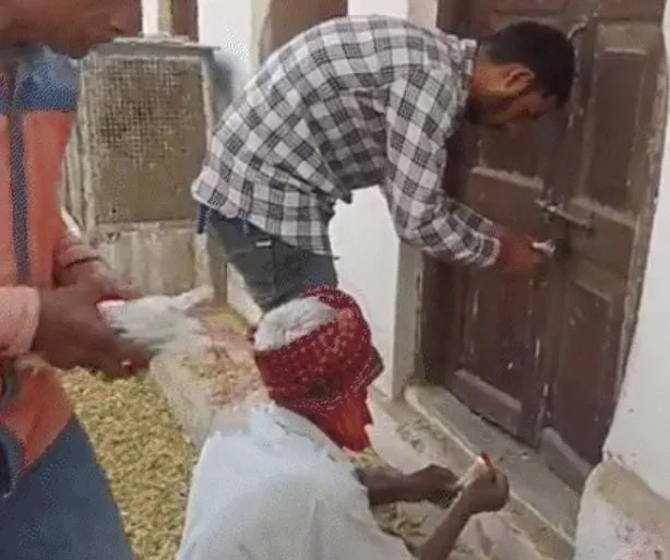 प्रयागराज: मुस्लिम हॉस्टल सील, हलकान हो रहे 167 छात्र, कल से शुरू होगी यूनिवर्सिटी में परीक्षा 