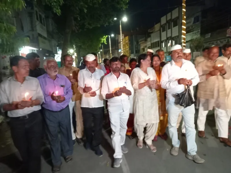 कारोबारी मित्र के खिलाफ सवाल पूंछना कहां से देश पर हमला : अखिलेश यादव