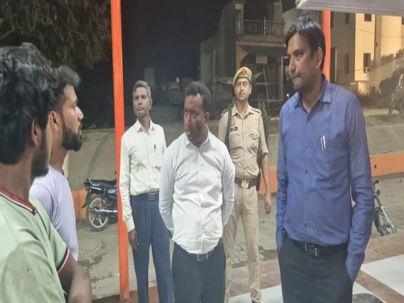 अयोध्या : सीएम के आगमन से पहले डीएम ने रामपथ का किया निरीक्षण 