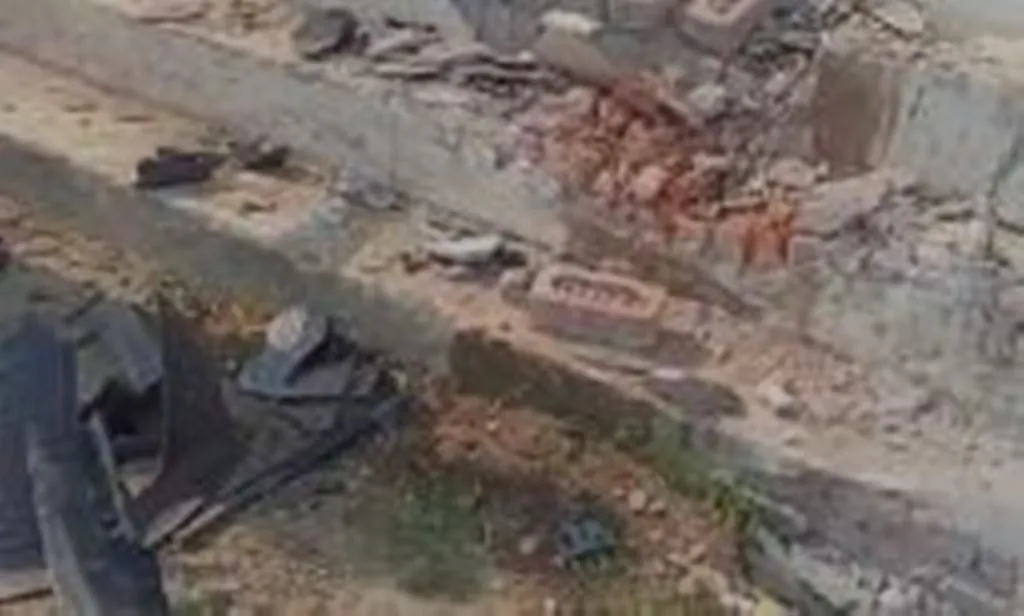 मेरठ: नशे में धुत स्कार्पियो सवार युवकों ने मचाया उत्पात, घर के बाहर बैठे लोगों पर चढ़ाई गाड़ी