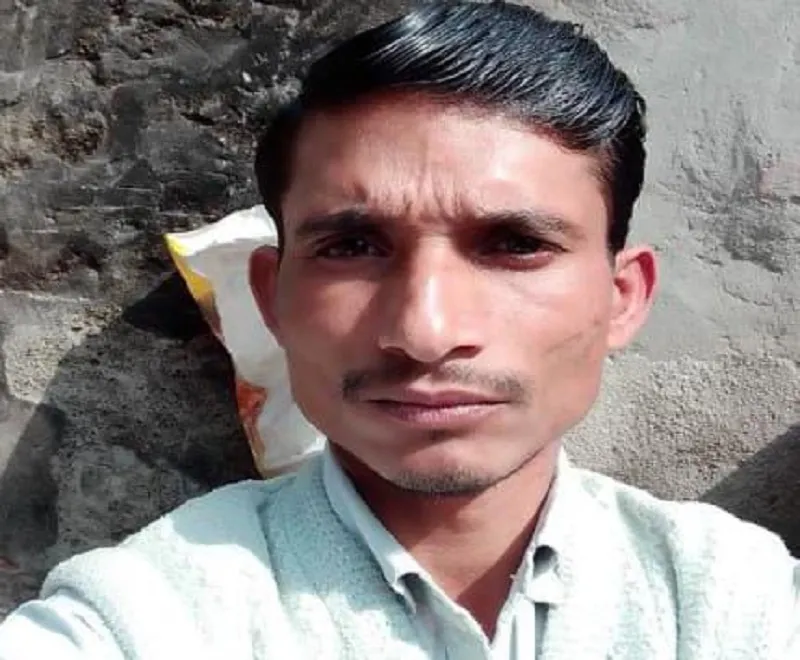 मुरादाबाद :  अज्ञात वाहन ने बाइक को मारी टक्कर, भतीजे की मौत...चाचा घायल
