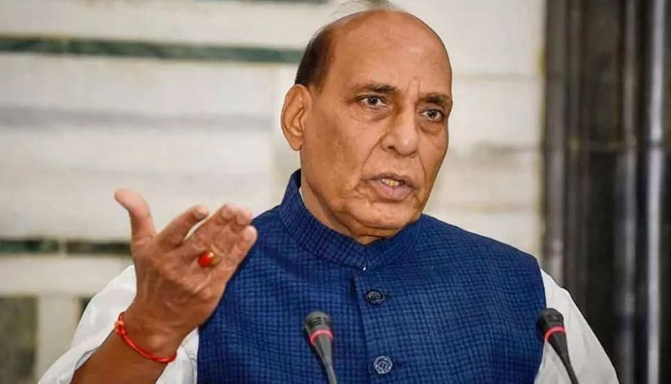 उत्तरी और पश्चिमी सीमाओं, तटरेखा पर कड़ी निगरानी बनाए रखना आवश्यक: राजनाथ सिंह 