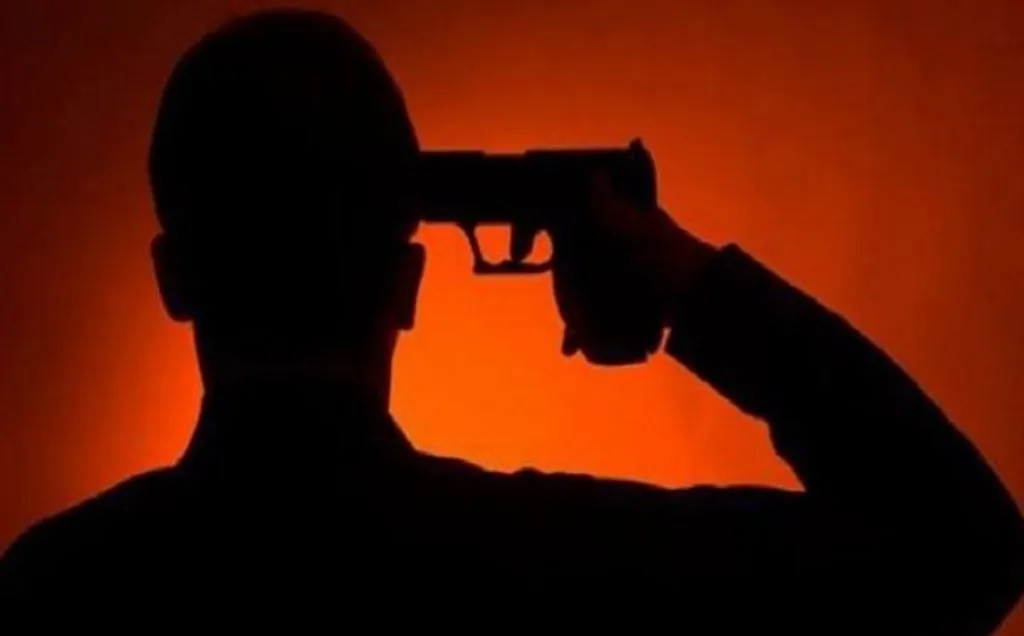 लखीमपुर-खीरी: पूर्व प्रधान ने घर में ही रिवाल्वर से खुद को मारी गोली, इलाके में पसरा मातम
