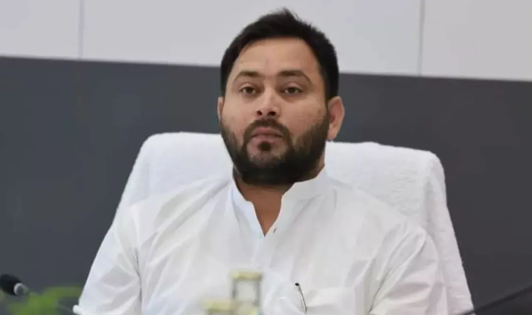 अब तेजस्वी यादव की बढ़ीं मुश्किलें, नौकरी के बदले जमीन ‘घोटाले’ के मामले में CBI ने भेजा समन