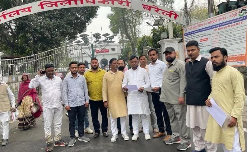 बरेली: मौलाना तौकीर रजा पर दर्ज मुकदमा वापस लेने की मांग