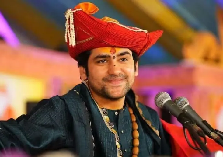 मुंबईः पुलिस ने धीरेंद्र शास्त्री के कार्यक्रम के आयोजकों को जारी किया नोटिस