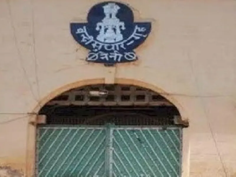 प्रयागराज : जेल के तन्हाई बैरक में बंद अली ने कहा घुटन होती है यहां