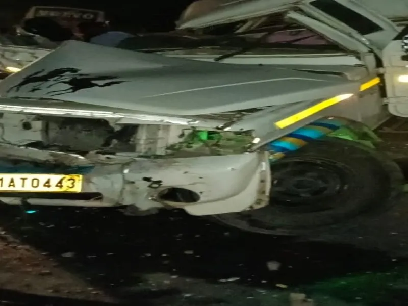 बहराइच : बस और पिकअप में भिड़ंत, पांच यात्री घायल