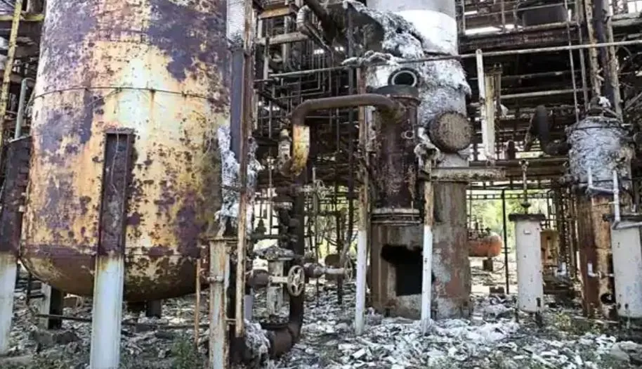 भोपाल गैस त्रासदी: पीड़ितों के लिए अतिरिक्त मुआवजे की मांग करने वाली याचिका को SC ने किया खारिज