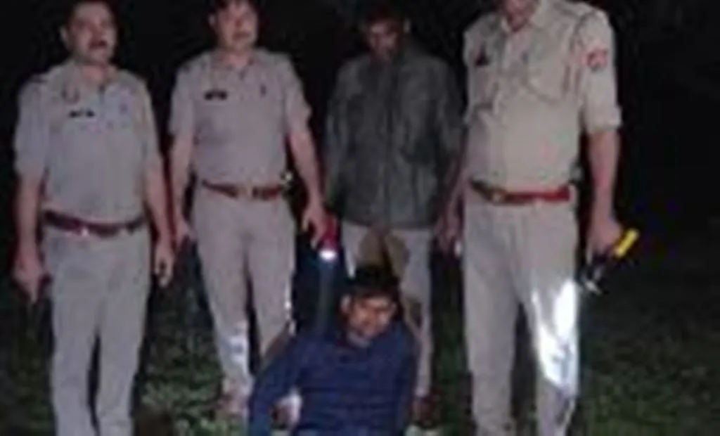 मेरठ: पुलिस की गोकशों से मुठभेड़, एक आरोपी गोली लगने से घायल