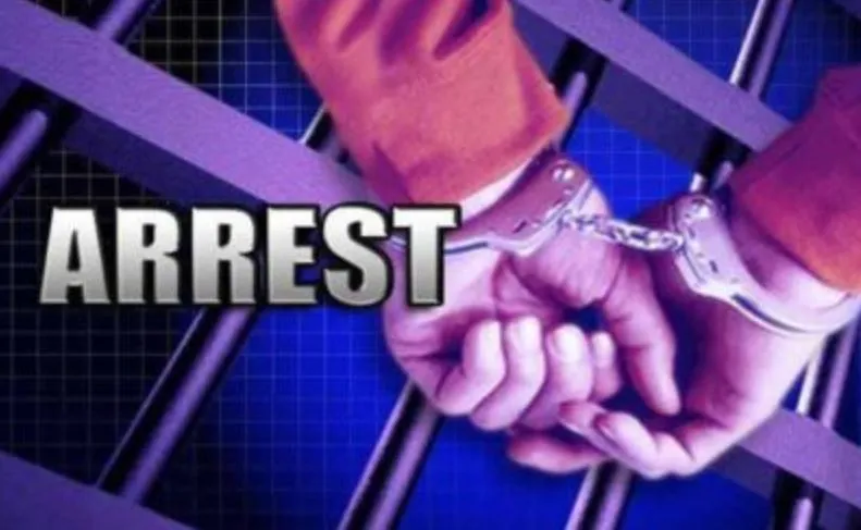 छत्तीसगढ़: दस लाख रुपए के इनामी नक्सली दंपति गिरफ्तार, विस्फोट सामग्री भी बरामद 