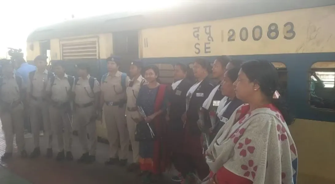 झारखंड : महिलाओं ने संभाली ट्रेन के परिचालन की कमान 