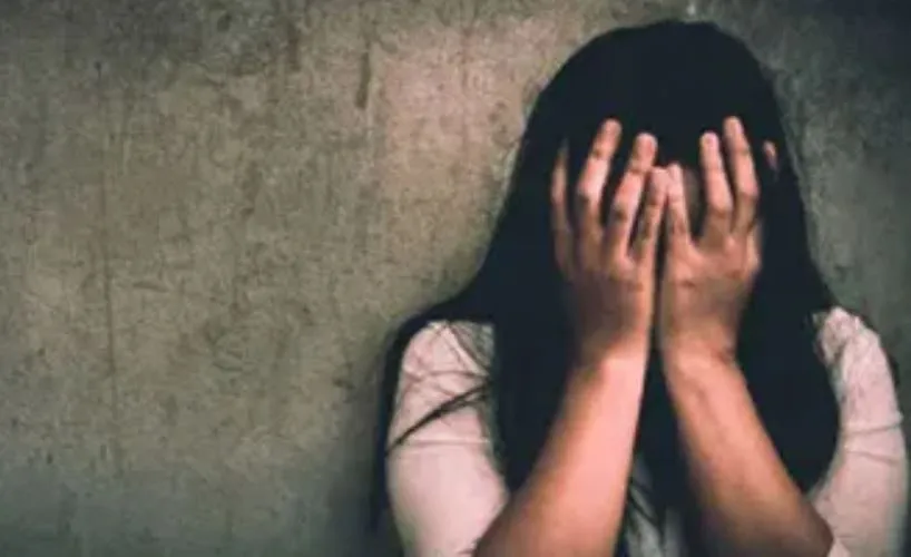 बरेली: महिला यूट्यूबर के साथ डॉक्टर ने की छेड़छाड़, रिपोर्ट दर्ज