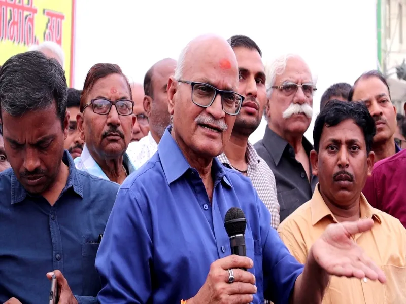 लखनऊ : ऊर्जा मंत्री के अल्टीमेटम पर शैलेन्द्र दुबे का पलटवार, कहा- चाहे जो हो जाये हड़ताल से नहीं हटेंगे 'सरकार'