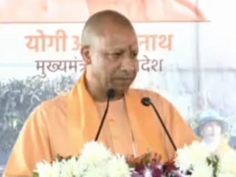 लखनऊ : जोग्ये बौद्ध संघ कार्यक्रम में बोले मुख्यमंत्री, कहा दुनिया ने युद्ध दिया भारत ने बुद्ध