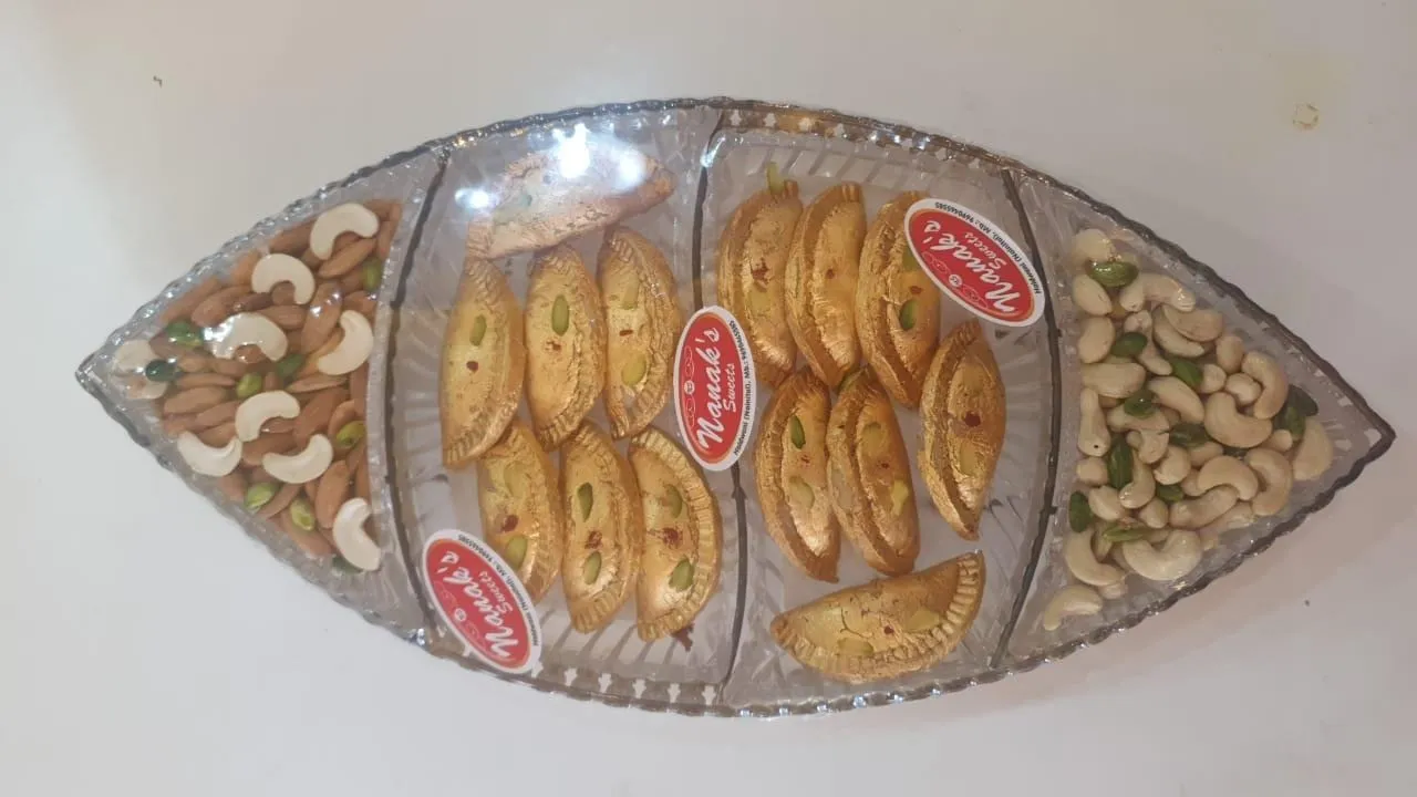 हल्द्वानीः बाजार में आईं सोने, चांदी और केसर वाली लजीज गुजिया, कीमत जानकर कहेंगे 'वाह'  