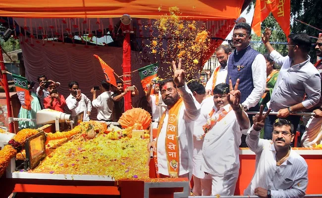 महाराष्ट्रः शिवसेना के शिंदे गुट ने की पालघर में रैली 