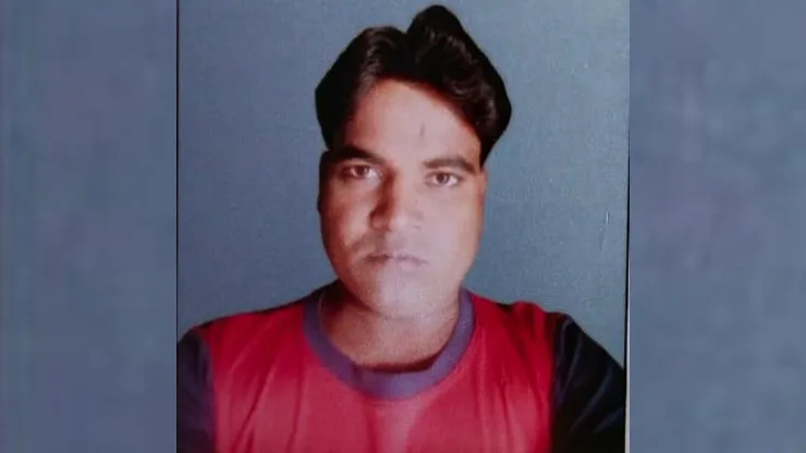 पीलीभीत: बीसलपुर के युवक की नोएडा में मौत, परिजन बोले- प्रेम प्रसंग में हत्या कर लटकाया
