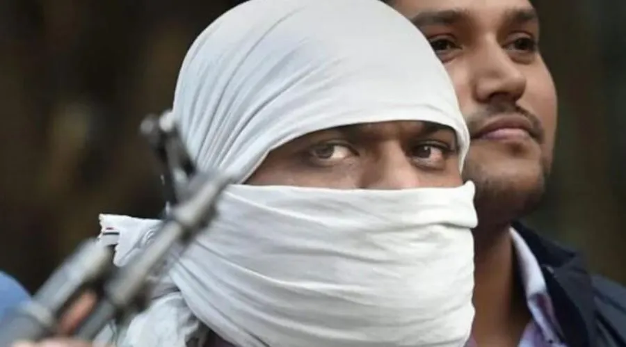 जवानों को मिली बड़ी कामयाबी, छापेमारी में बांग्लादेशी आतंकवादी को धर दबोचा