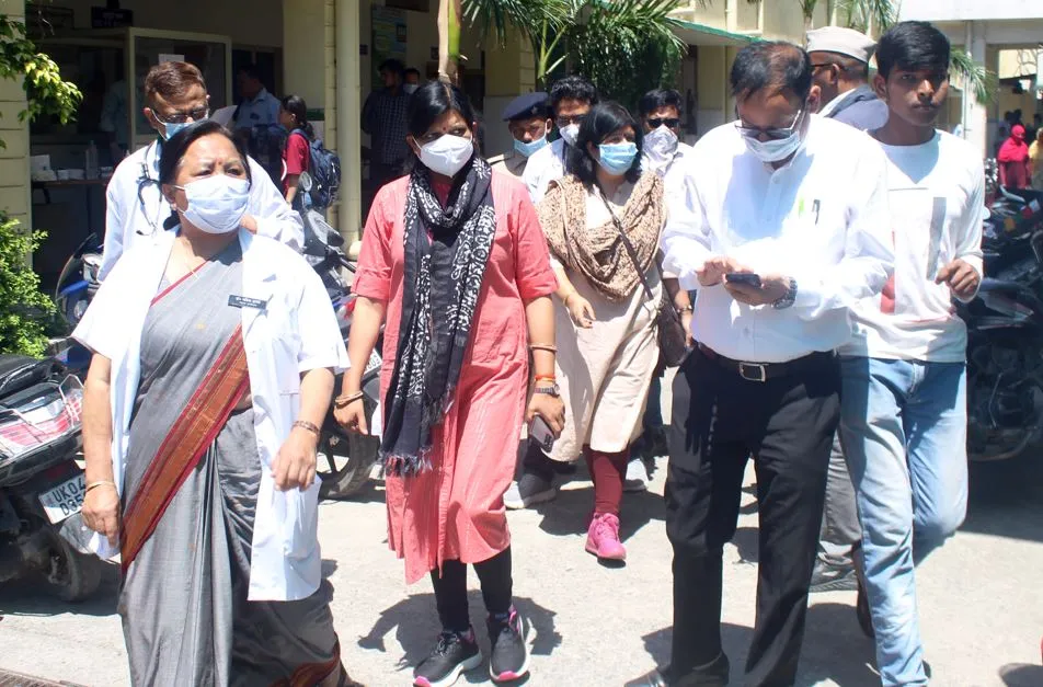 हल्द्वानीः 15-15 मिनट में पूरी हुई एसटीएच और बेस अस्पतालों में मॉक ड्रिल, अधिकारियों ने परखी हकीकत
