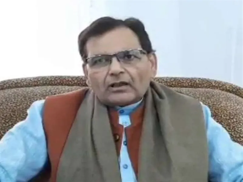 नीतीश भी अखिलेश की राह पर : डॉ. निर्मल 