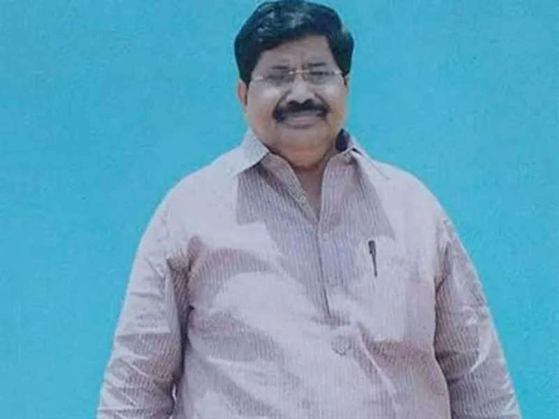 बलिया निकाय चुनाव: सपा विधायक ने दिखाए बागी तेवर, पार्टी उम्मीदवार के खिलाफ निर्दलीय को दिया समर्थन 