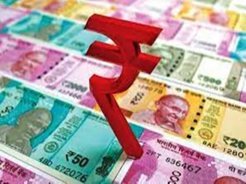 लखनऊ: मंडी कर्मियों के मेहनत की कमाई पर ''ससपेंस', रिटायर होने के बाद कम मिल रही धनराशि