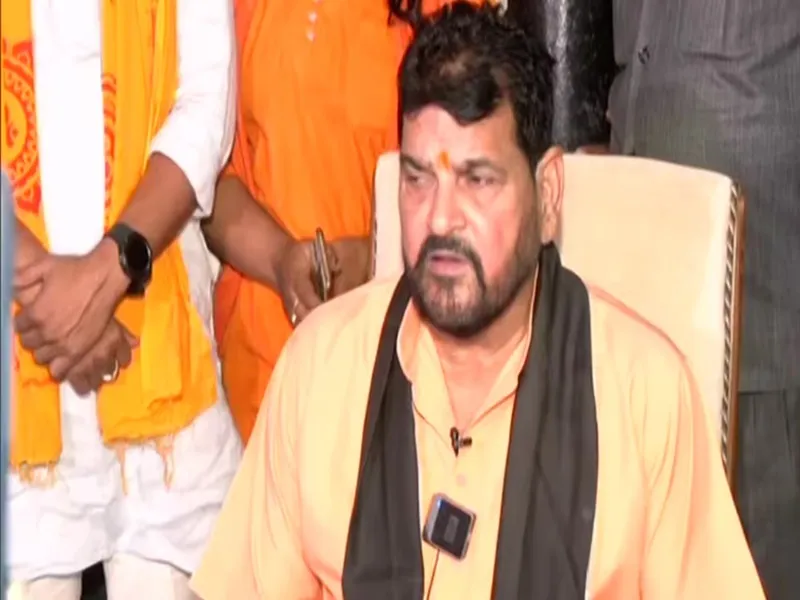 WFI प्रमुख बृजभूषण सिंह के समर्थन में उतरे कई विधायक, बोले- कांग्रेस करा रही पूरा खेल...