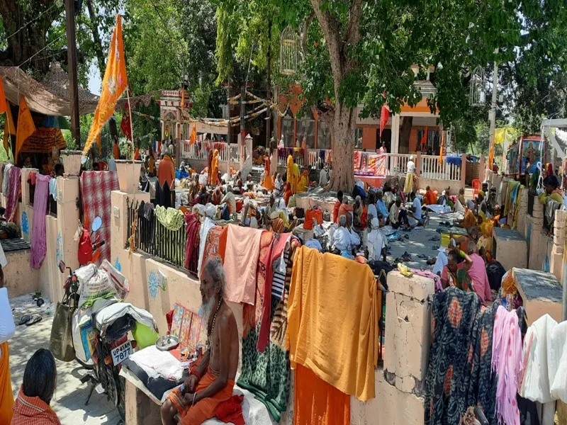 अयोध्या: तीसरे पड़ाव महादेवा घाट पहुंची 84 कोसी परिक्रमा यात्रा