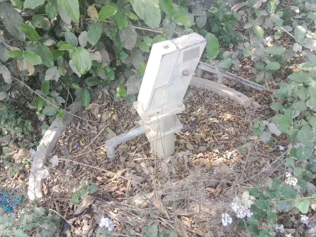 अयोध्या: 77 ग्राम पंचायतों में दर्जनों हैंड पंप खराब, पानी को तरस रहे ग्रामीण