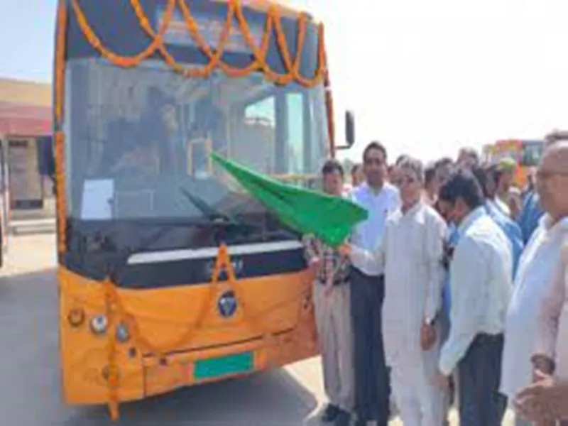 सब्जबाग: अप्रैल माह बीतने को, अयोध्या में नहीं आईं इलेक्ट्रिक बसें 