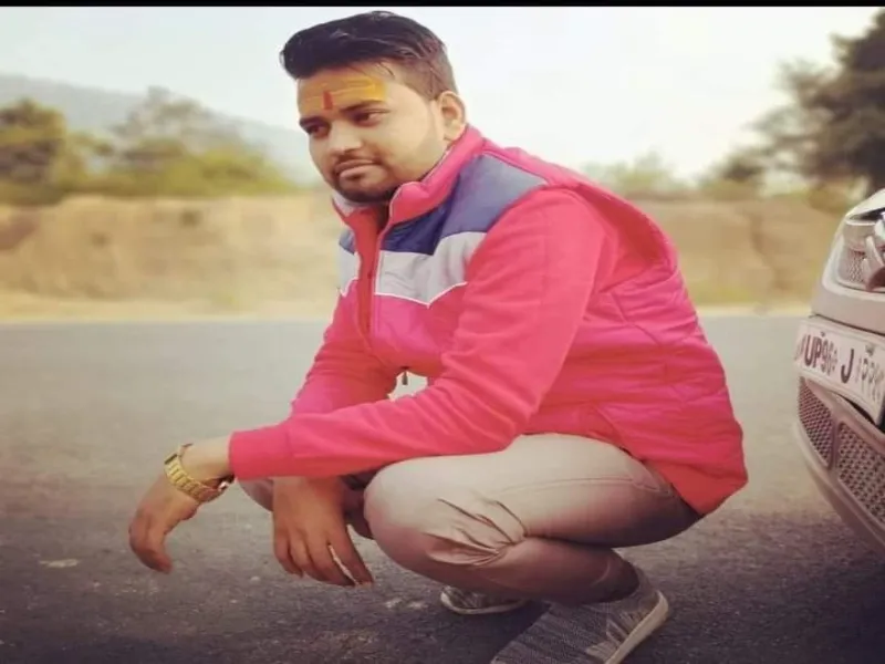 चित्रकूट में झांसी-मिर्जापुर NH पर बाइक सवार को ट्रक ने कुचला, गुस्साए लोगों ने लगाया जाम