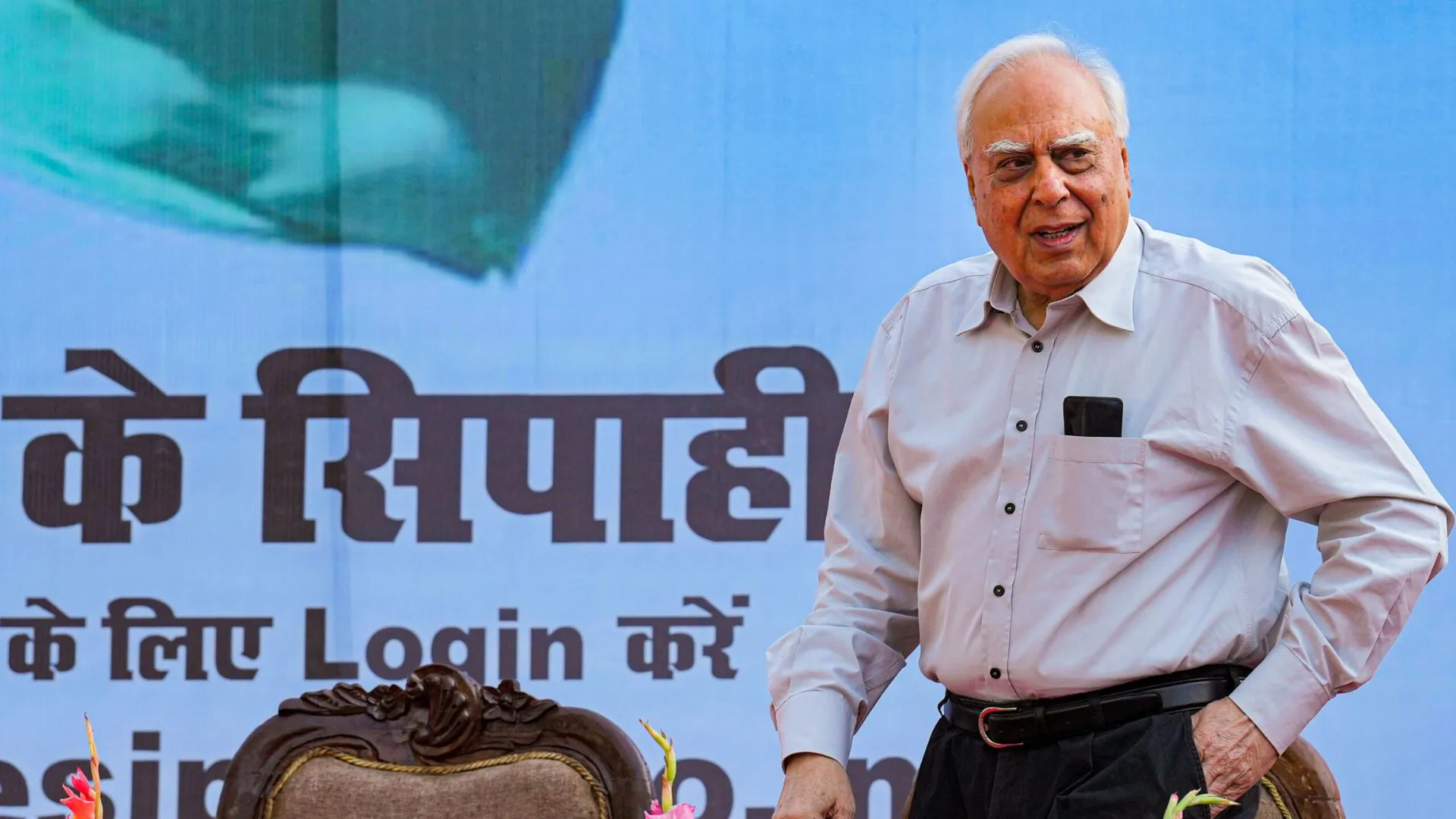 आधुनिक भारतीय इतिहास की शुरुआत 2014 से होनी चाहिए : कपिल सिब्बल ने किया कटाक्ष