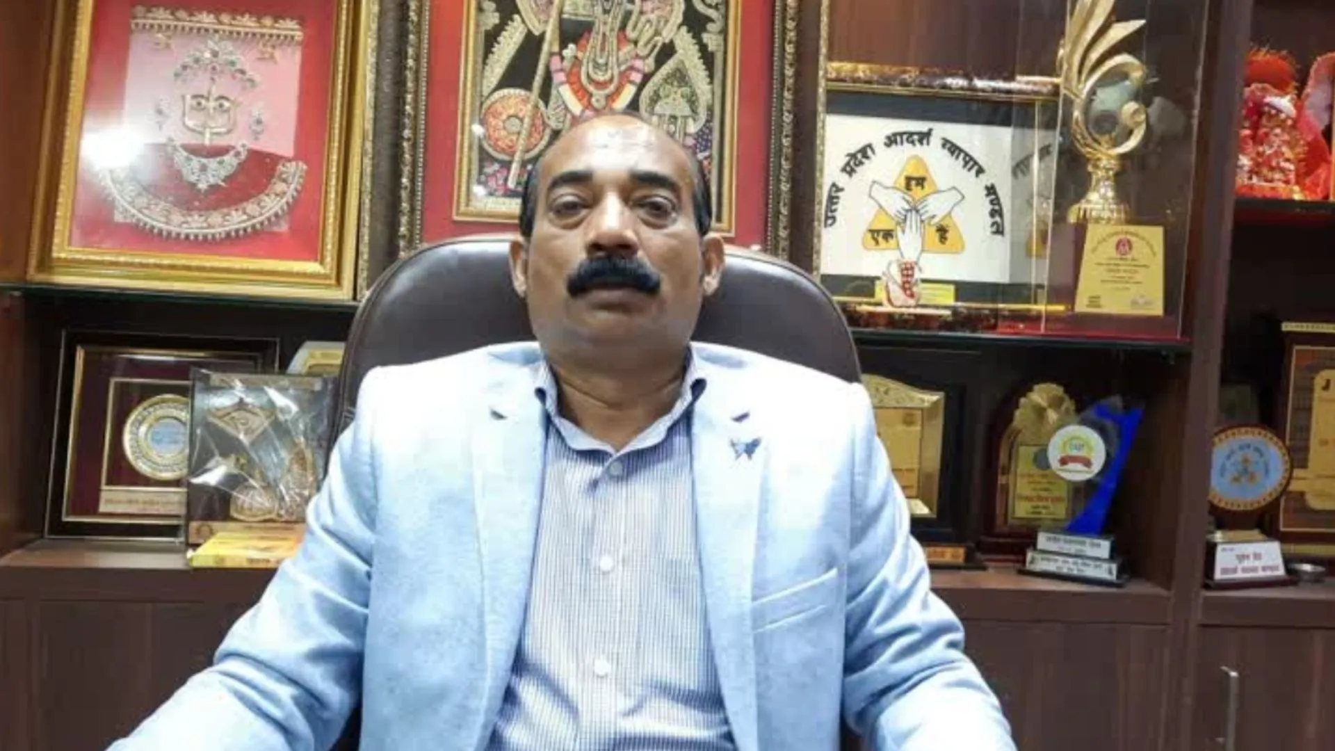 लखनऊ : उत्तर प्रदेश आदर्श व्यापार मंडल के पदाधिकारी कल धूमधाम से मनाएंगे हनुमान जन्मोत्सव
