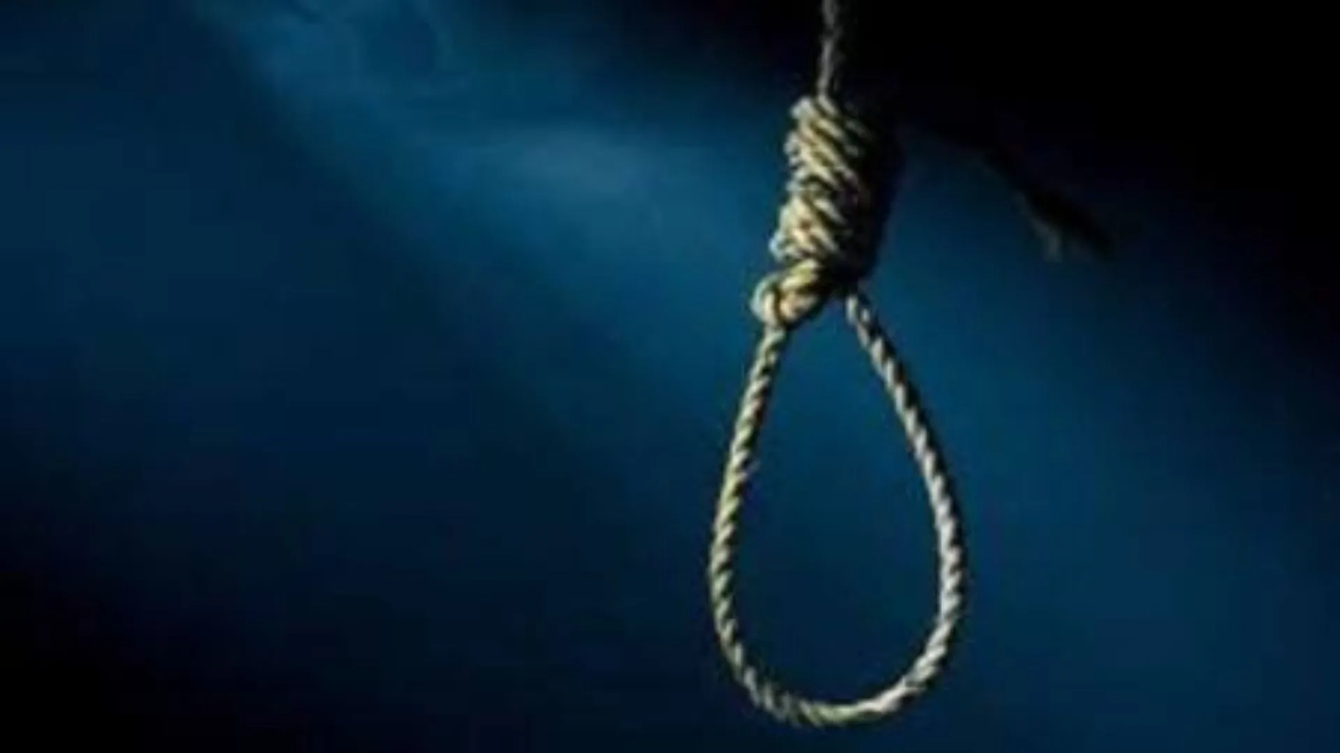 बरेली : ड्यूटी पर तैनात फौजी ने संदिग्ध परिस्थितियों में प्लास्टिक की रस्सी से स्टोर रूम में लगाई फांसी 