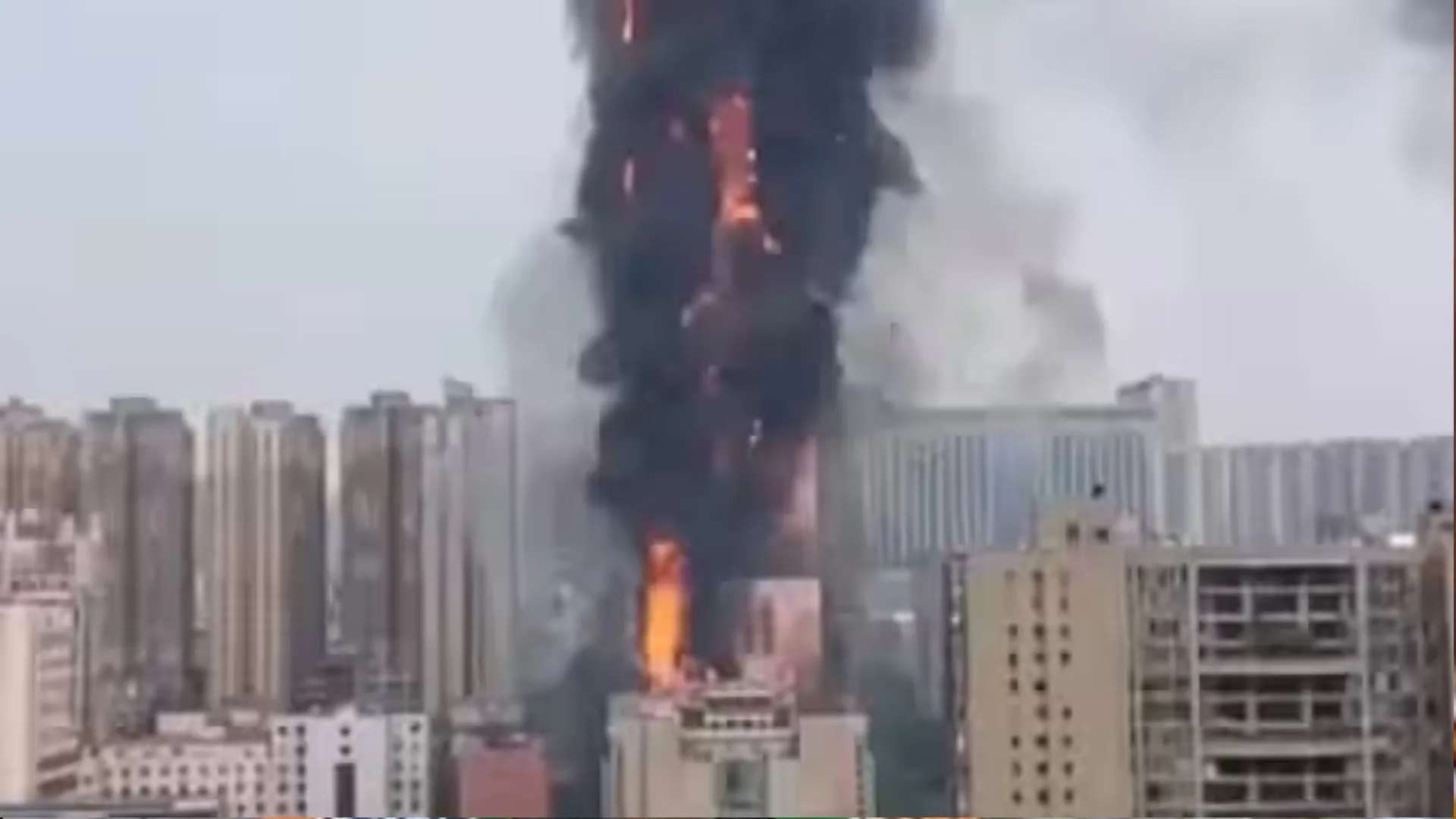 चीन के अस्पताल में भीषण आग लगने से 29 लोगों की मौत, 71 रेस्क्यू किए