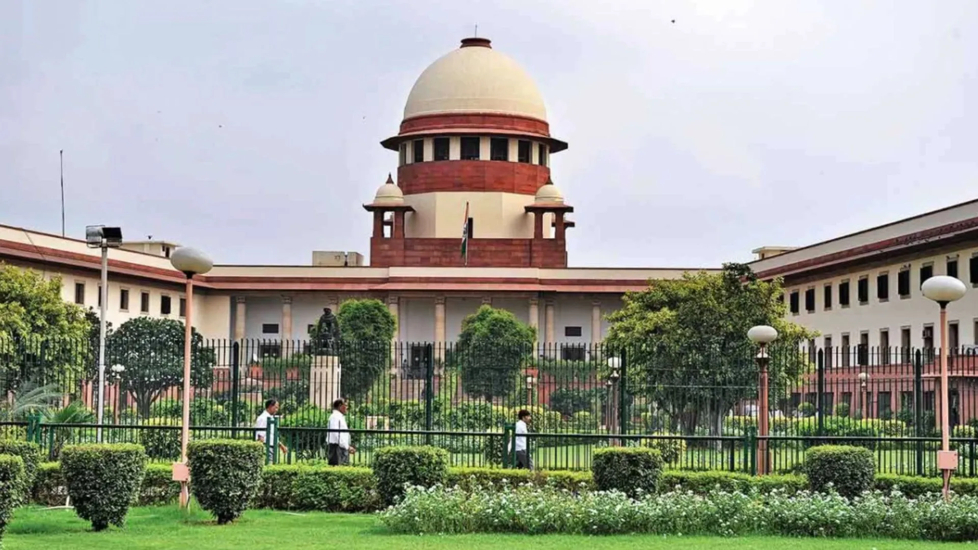 पूर्व मंत्री हत्याकांड : SC सांसद को गिरफ्तारी से राहत को चुनौती वाली याचिका पर कल करेगा सुनवाई 
