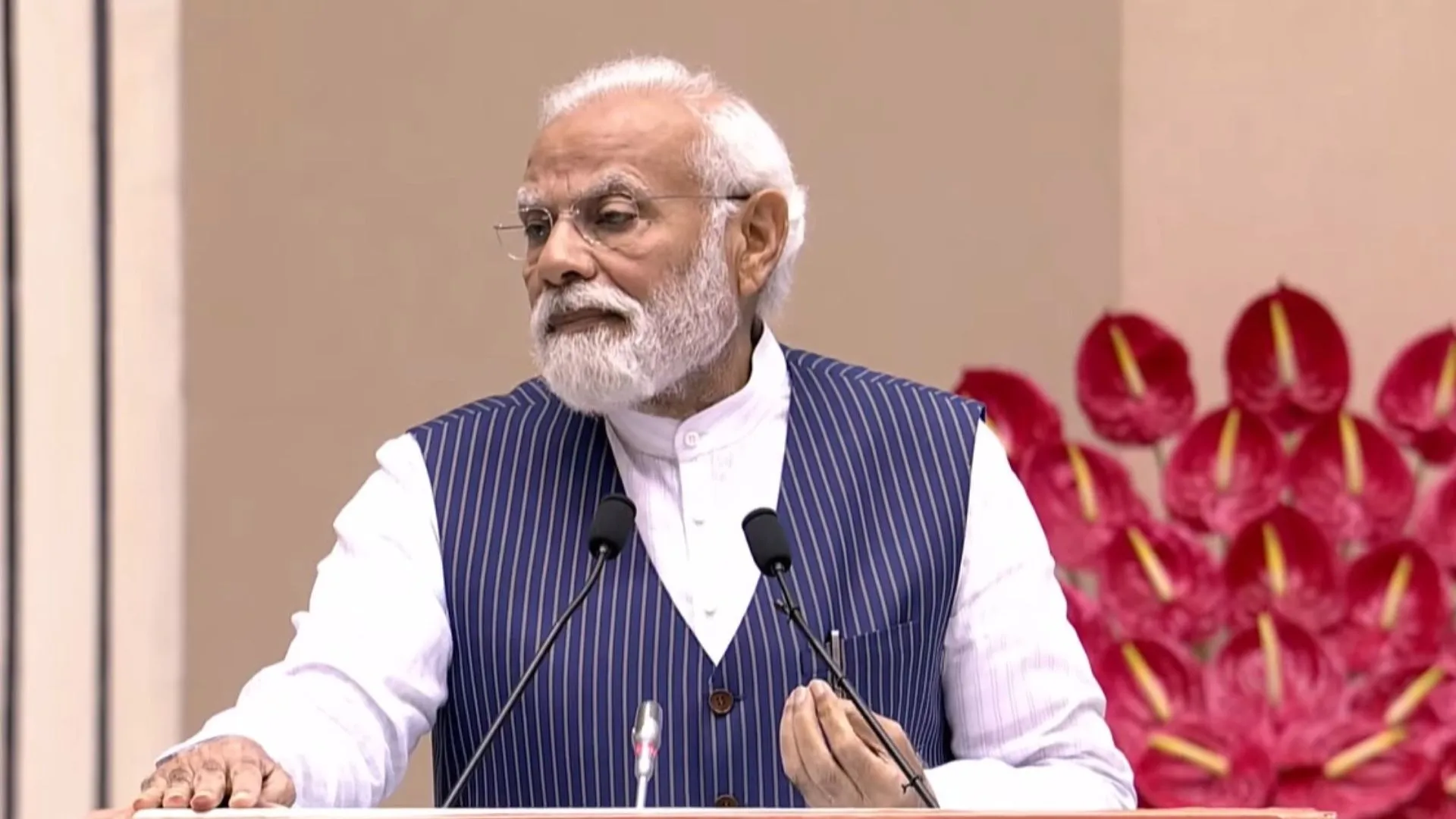 Civil Services Day: लोक सेवक यह जरूर सोचें कि सत्ता में बैठी पार्टियां कहीं सरकारी धन का दुरुपयोग तो नहीं कर रहीं - PM मोदी 