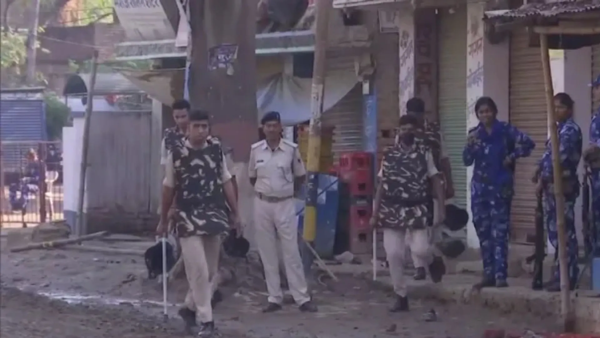 झारखंड के साहिबगंज में भड़की हिंसा में पुलिसकर्मी सहित छह घायल 