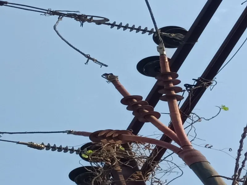 अयोध्या: शहर में लाइन शिफ्टिंग तो गांवों में आंधी ले उड़ी बिजली
