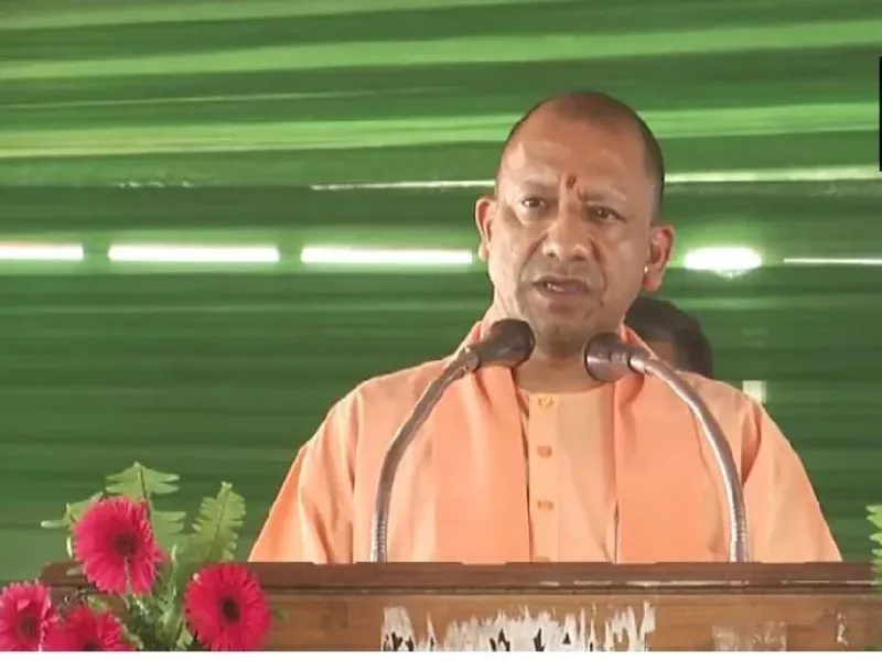 गोरखपुर को CM योगी ने दी स्टेडियम की सौगात, बोले - हर समस्या का समाधान करेगी सरकार   