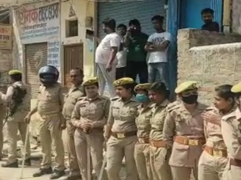 गाजीपुर में तस्कर अंसारी पर गैंगस्टर की कार्रवाई, ढाई करोड़ रुपये की संपत्ति हुई कुर्क 