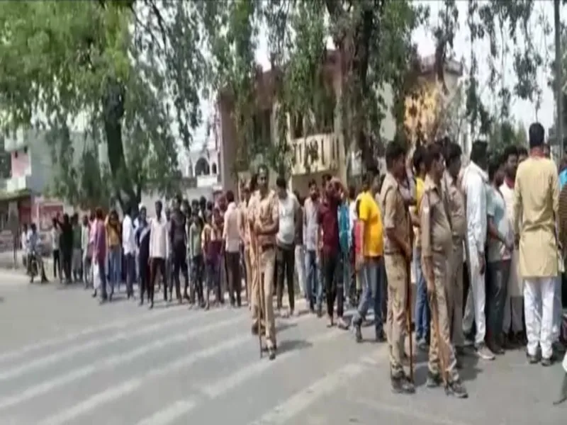 बहराइच: निकाय चुनाव में प्रचार के दौरान हंगामा, आमने-सामने आये भाजपा और सपा कार्यकर्ता  