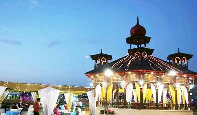 किसी समय असली हस्तकरघा का केंद्र रहा कश्मीर हाट अब बुरे दौर से गुजर रहा 