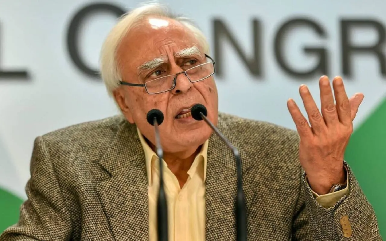 हमें कानून के शासन का स्वागत करना चाहिए या इसके खत्म होने पर निराशा होना चाहिए: सिब्बल 
